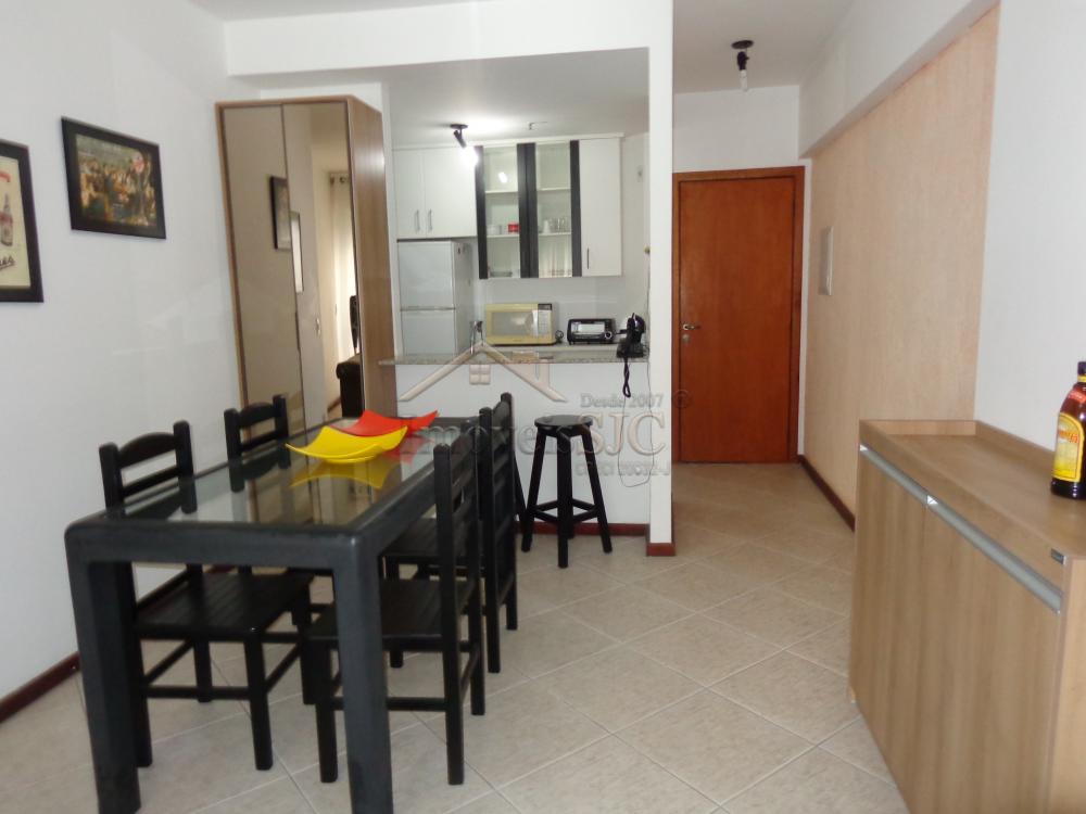 Alugar Apartamentos / Padrão em São José dos Campos R$ 2.000,00 - Foto 4