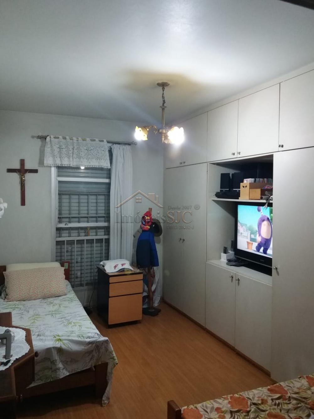 Comprar Apartamentos / Padrão em São José dos Campos R$ 700.000,00 - Foto 9