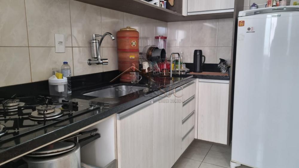 Comprar Apartamentos / Padrão em São José dos Campos R$ 350.000,00 - Foto 5