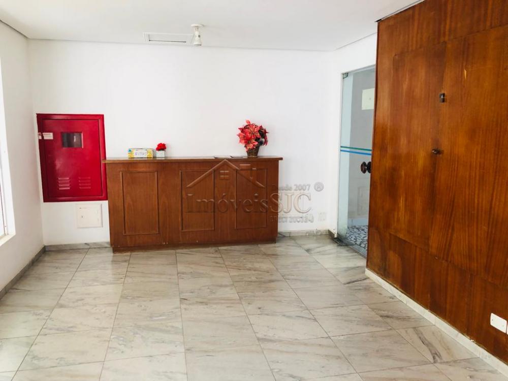 Comprar Apartamentos / Padrão em São José dos Campos R$ 380.000,00 - Foto 14