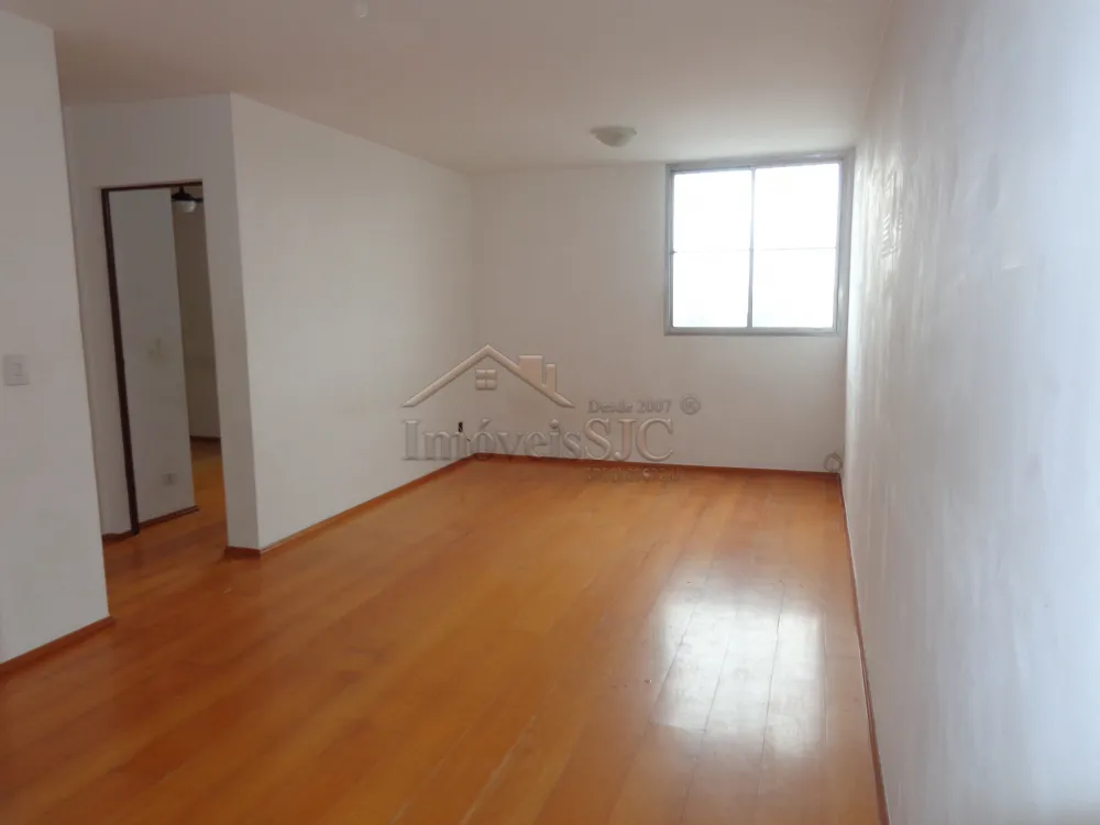 Comprar Apartamentos / Padrão em São José dos Campos R$ 350.000,00 - Foto 1
