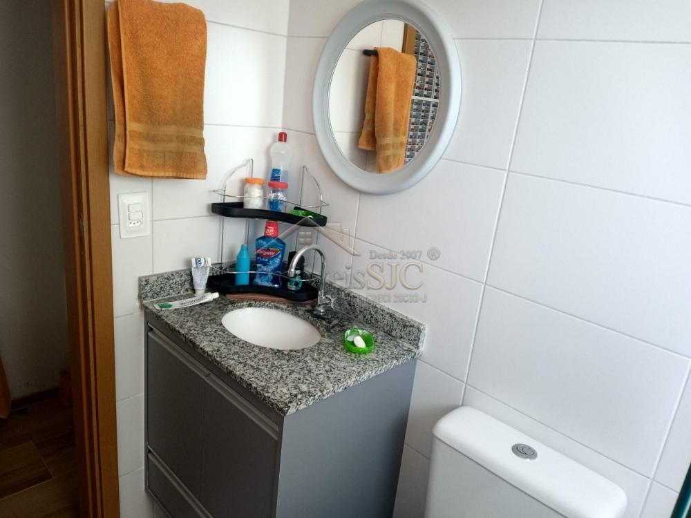 Comprar Apartamentos / Padrão em São José dos Campos R$ 450.000,00 - Foto 9