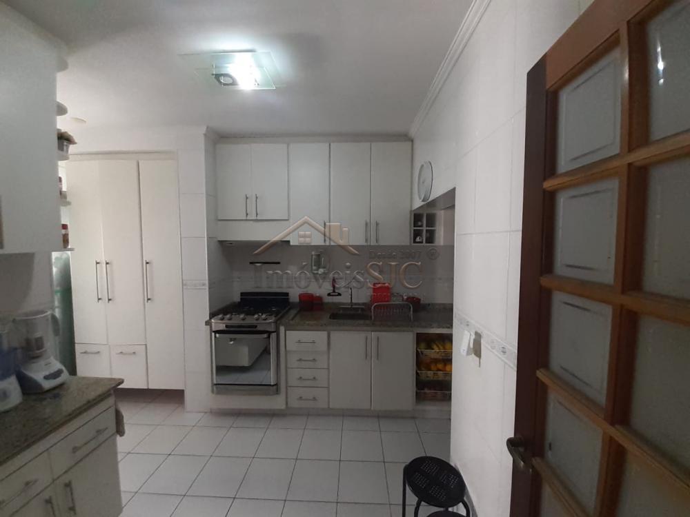 Alugar Apartamentos / Padrão em São José dos Campos R$ 3.200,00 - Foto 4