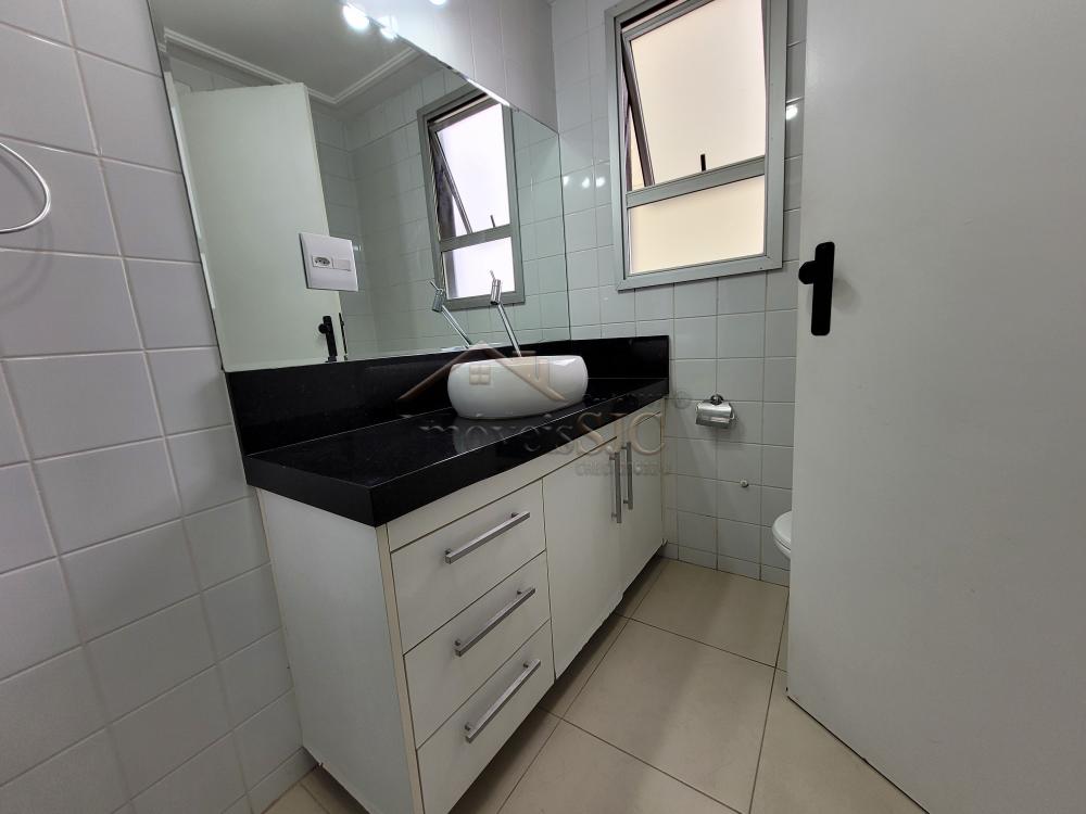 Comprar Apartamentos / Padrão em São José dos Campos R$ 390.000,00 - Foto 11