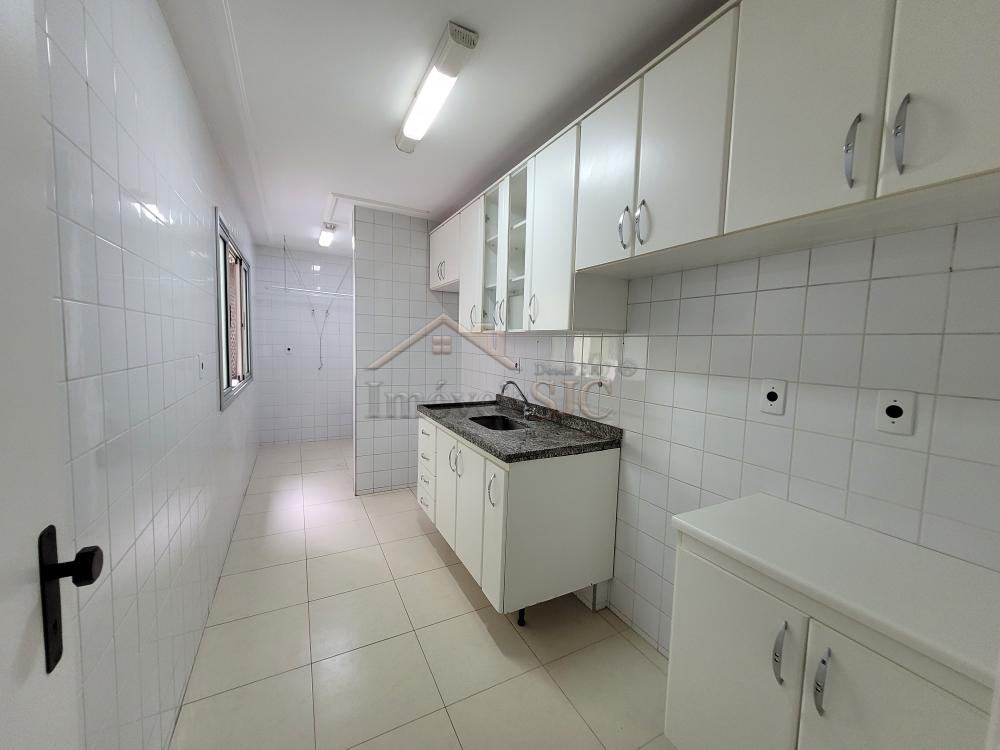Comprar Apartamentos / Padrão em São José dos Campos R$ 390.000,00 - Foto 13