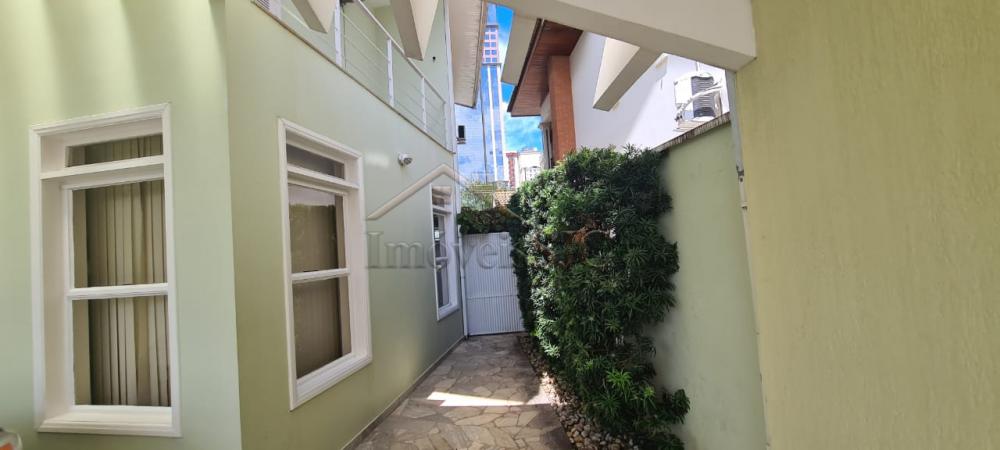 Alugar Casas / Condomínio em São José dos Campos R$ 10.000,00 - Foto 1