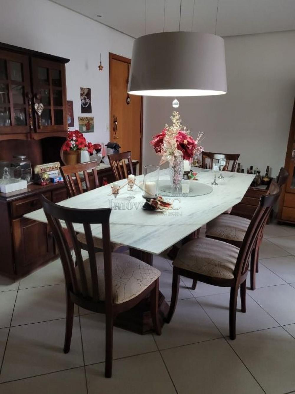 Comprar Apartamentos / Padrão em São José dos Campos R$ 1.040.000,00 - Foto 2