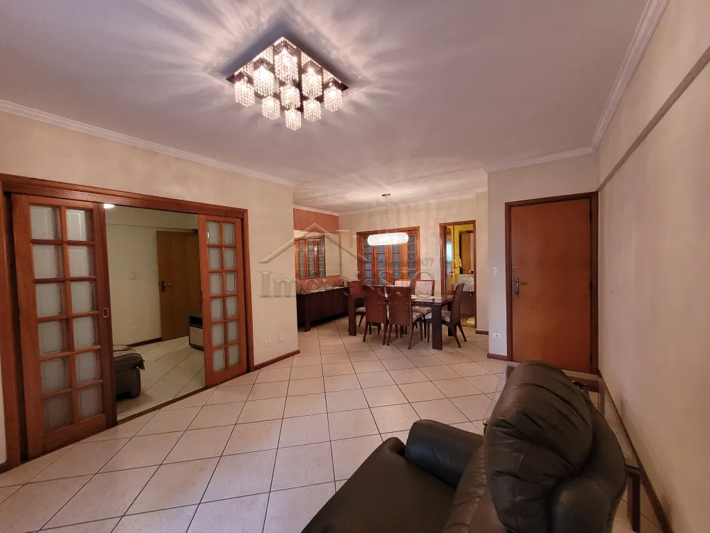 Comprar Apartamentos / Padrão em São José dos Campos R$ 1.300.000,00 - Foto 3
