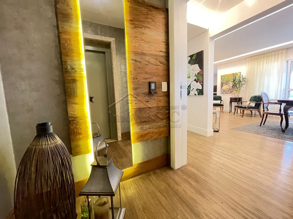 Comprar Apartamentos / Padrão em São José dos Campos R$ 2.700.000,00 - Foto 1