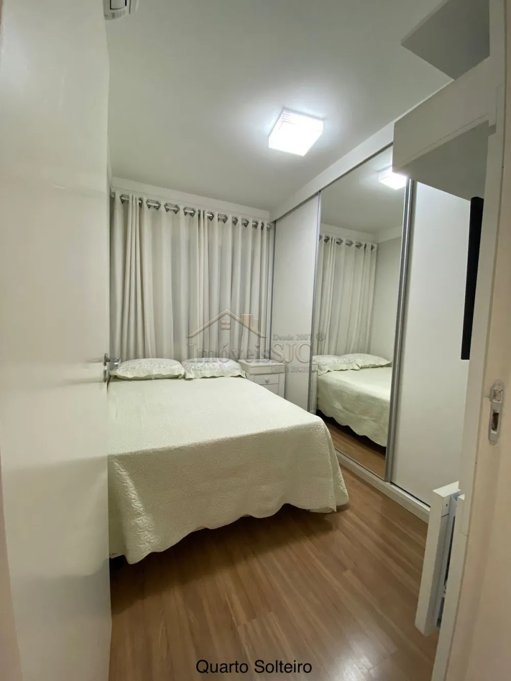 Comprar Apartamentos / Padrão em São José dos Campos R$ 450.000,00 - Foto 5