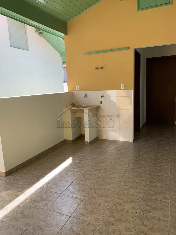 Alugar Casas / Padrão em São José dos Campos R$ 3.300,00 - Foto 14