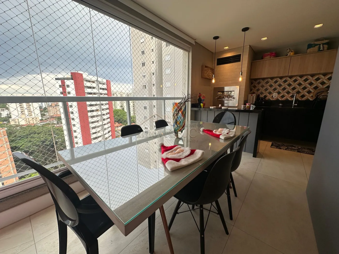 Comprar Apartamentos / Padrão em São José dos Campos R$ 1.890.000,00 - Foto 13
