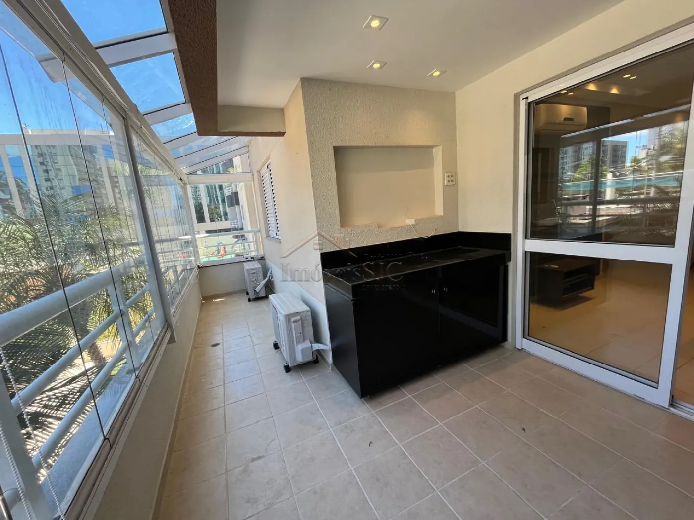 Alugar Apartamentos / Padrão em São José dos Campos R$ 4.500,00 - Foto 5