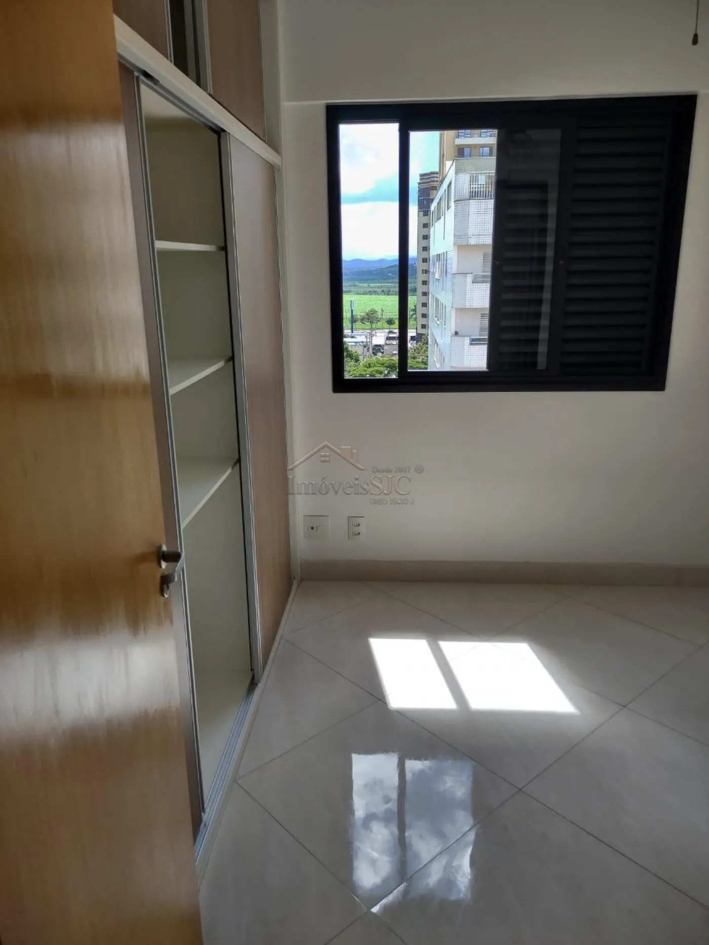 Alugar Apartamentos / Padrão em São José dos Campos R$ 2.500,00 - Foto 8