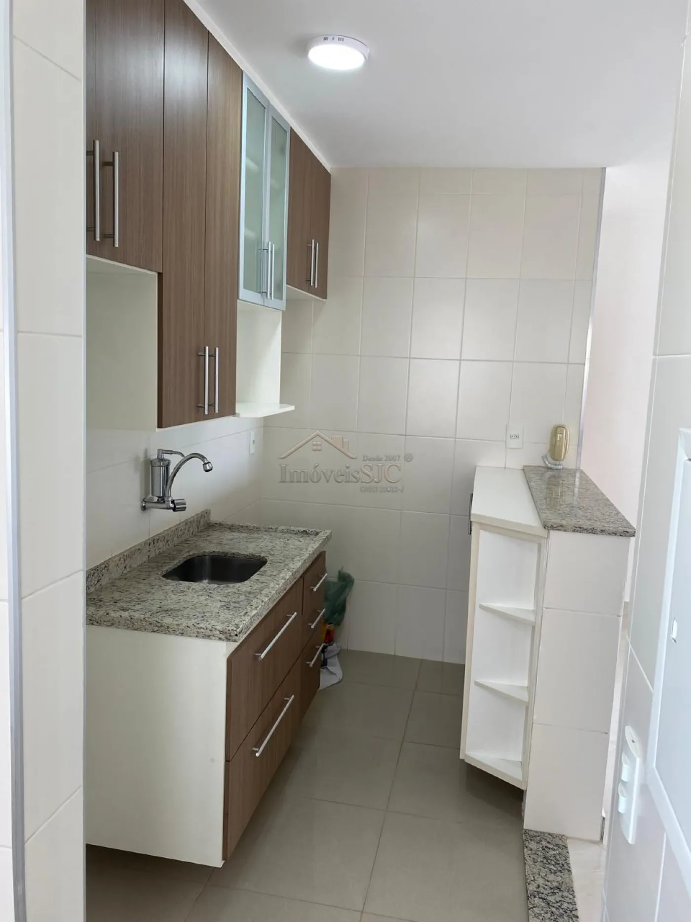 Alugar Apartamentos / Padrão em São José dos Campos R$ 2.500,00 - Foto 3