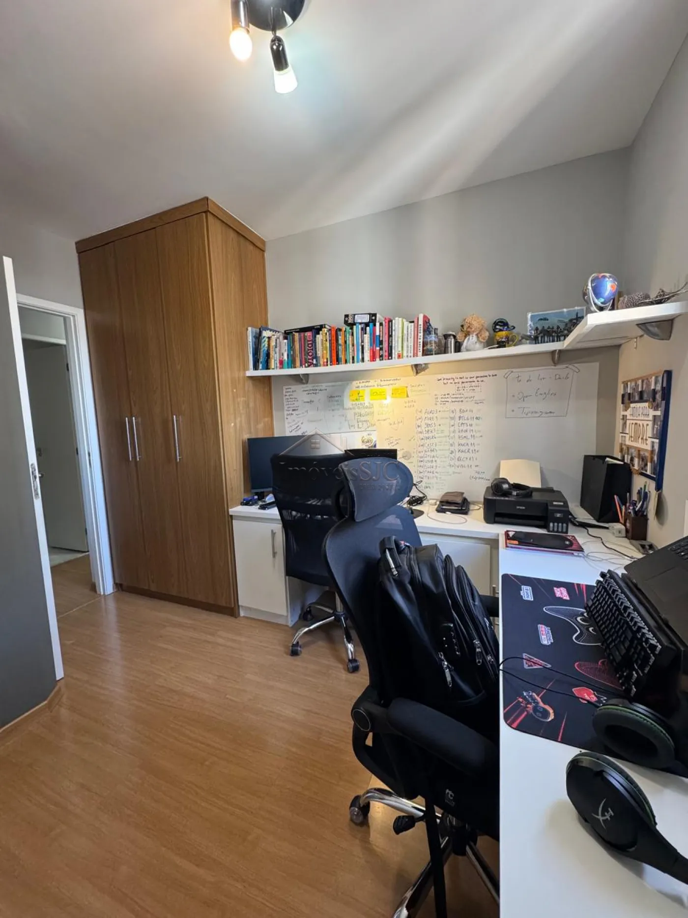 Comprar Apartamentos / Padrão em São José dos Campos R$ 600.000,00 - Foto 3