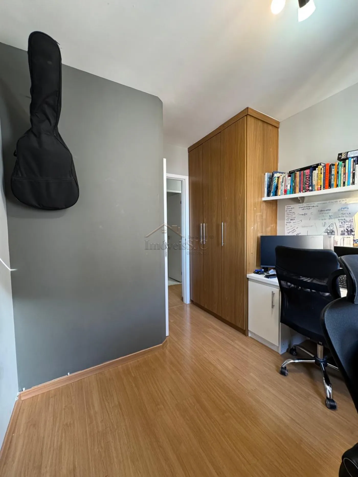 Comprar Apartamentos / Padrão em São José dos Campos R$ 600.000,00 - Foto 4