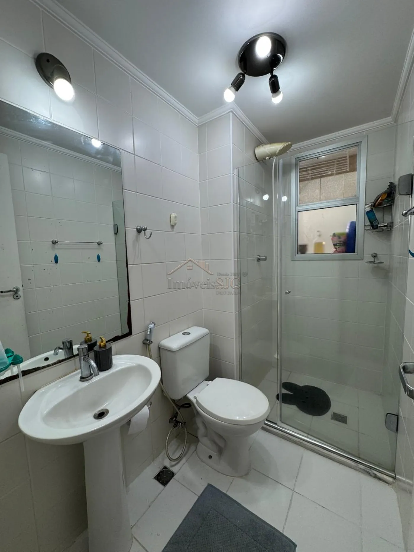 Comprar Apartamentos / Padrão em São José dos Campos R$ 600.000,00 - Foto 15