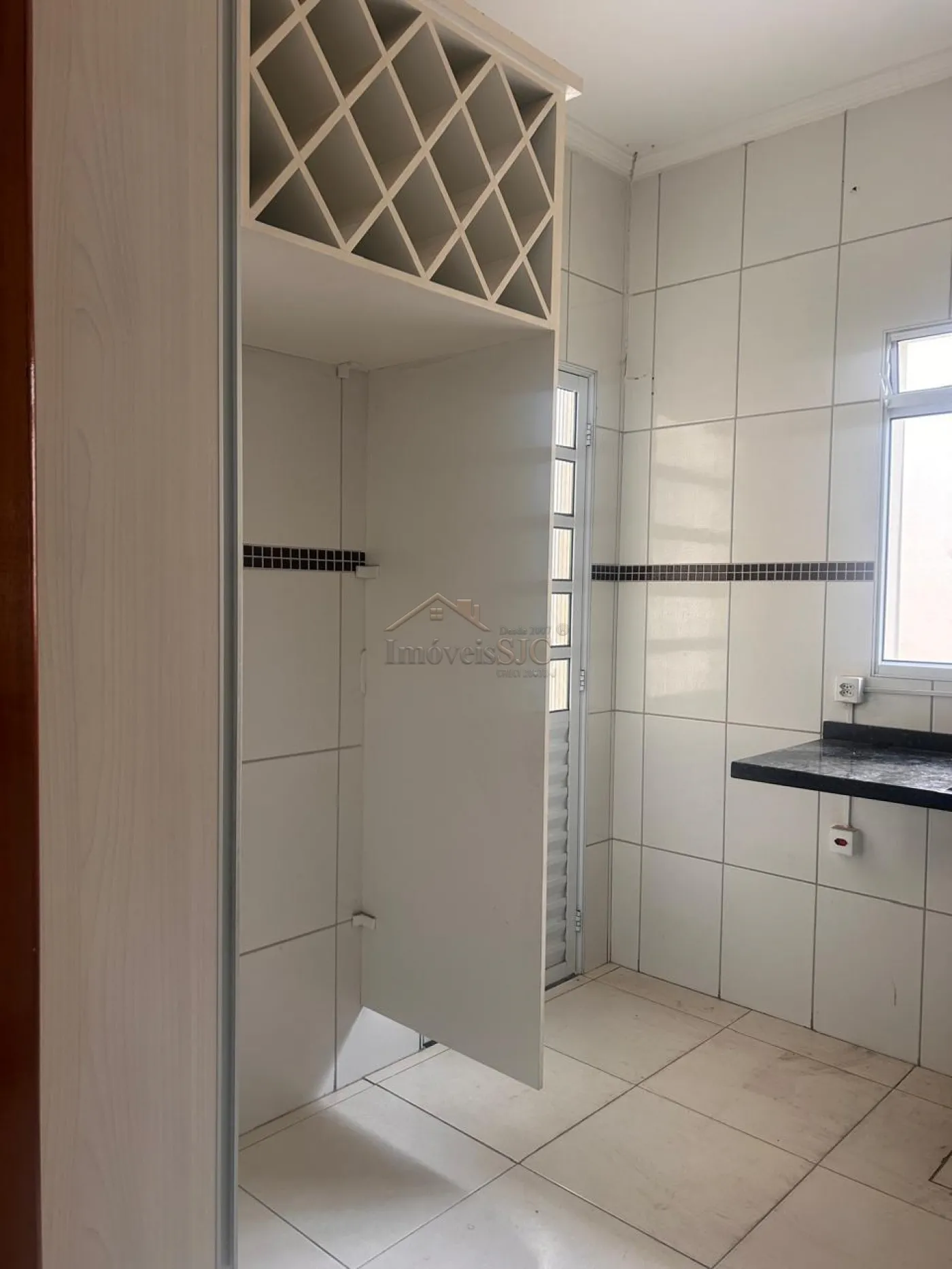 Alugar Casas / Padrão em Jacareí R$ 3.000,00 - Foto 7