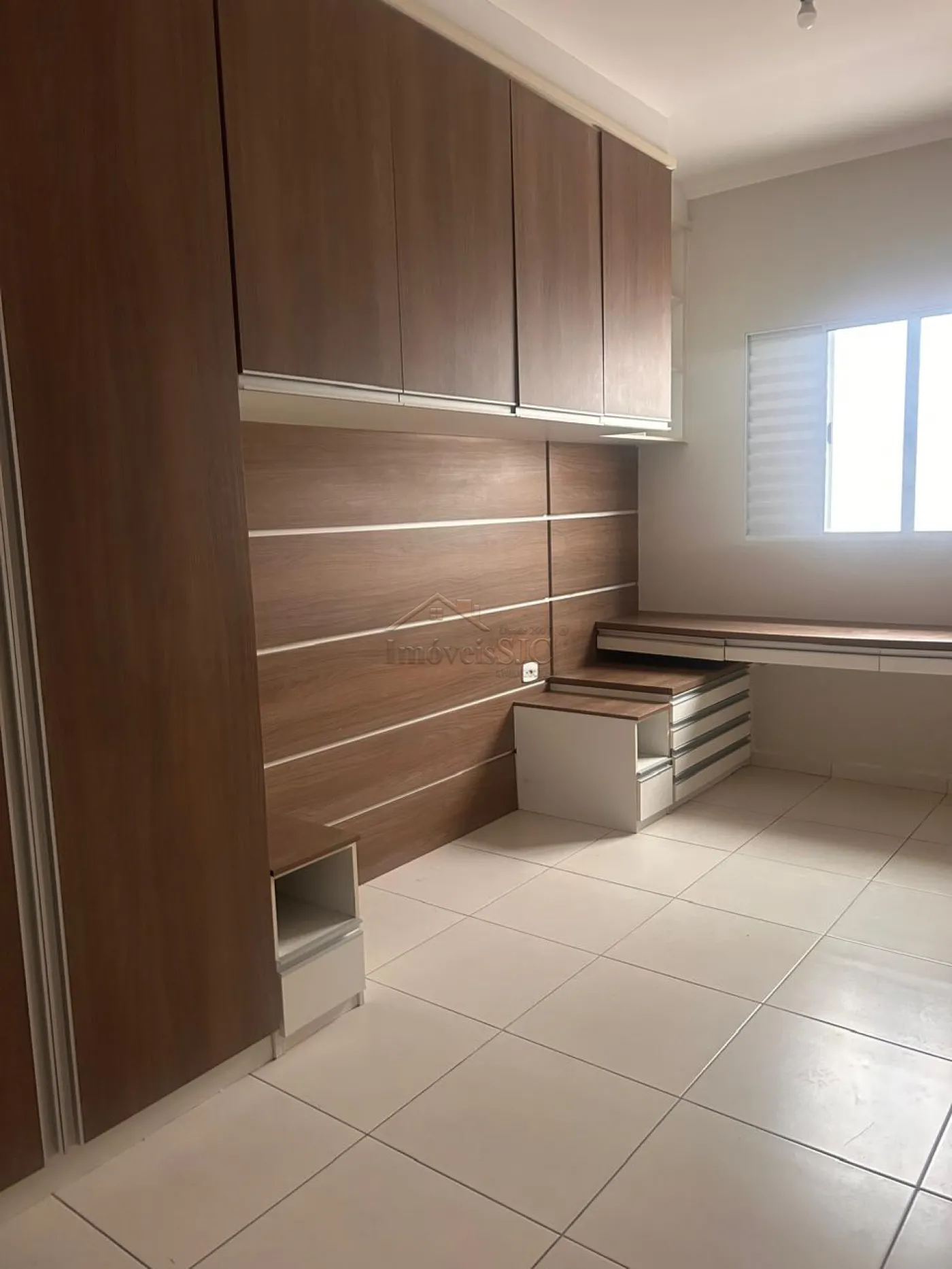 Alugar Casas / Padrão em Jacareí R$ 3.000,00 - Foto 9