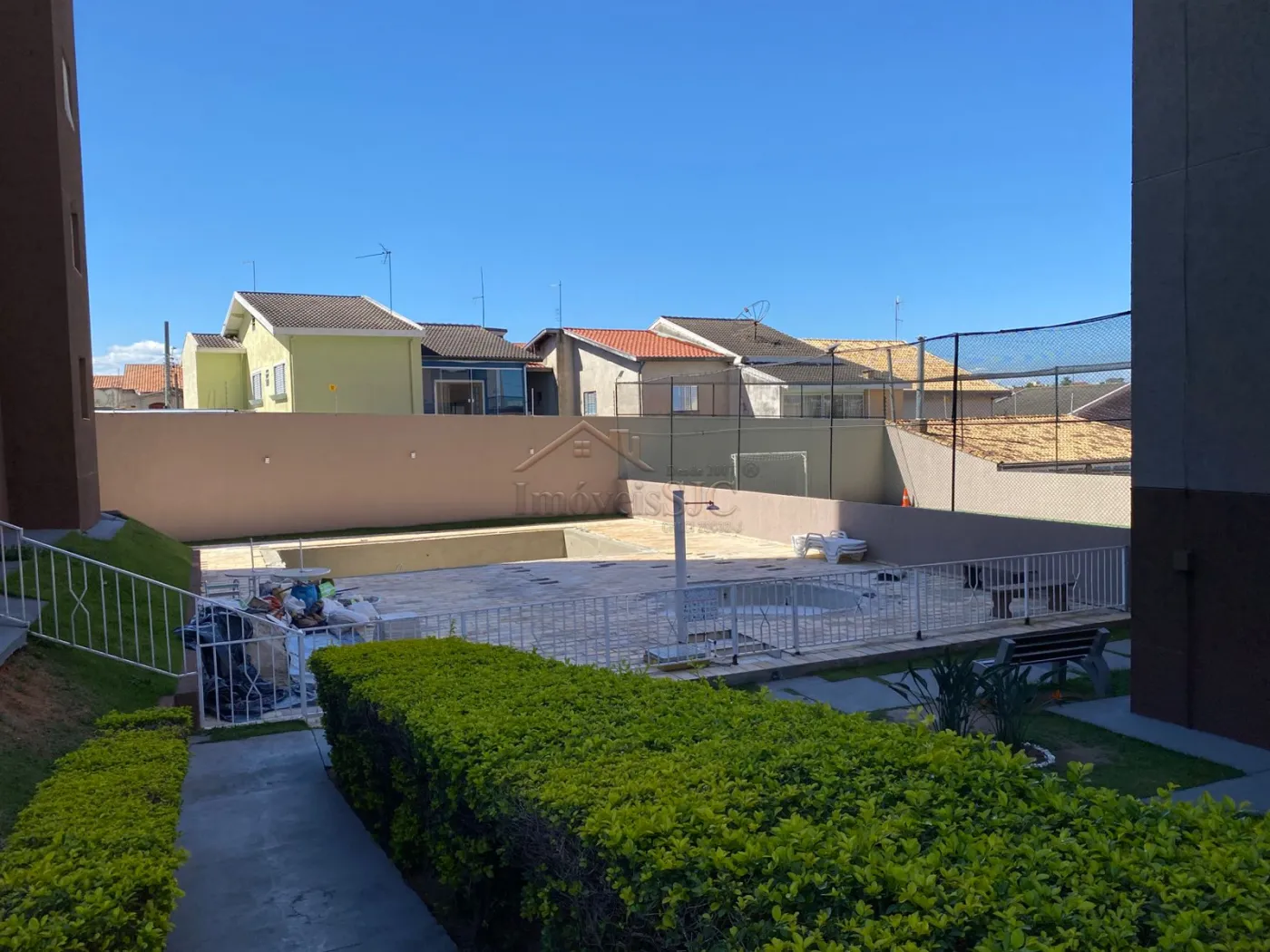 Comprar Apartamentos / Padrão em São José dos Campos R$ 450.000,00 - Foto 17