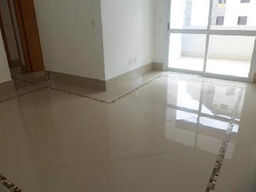 Alugar Apartamentos / Padrão em São José dos Campos. apenas R$ 560.000,00