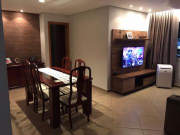 Alugar Apartamentos / Padrão em São José dos Campos. apenas R$ 745.000,00