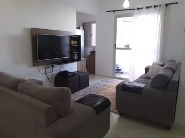 Apartamento ao lado a praça do Aquárius.