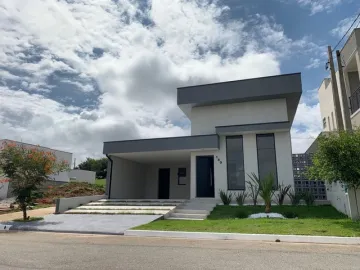 Alugar Casas / Condomínio em Caçapava. apenas R$ 760.000,00