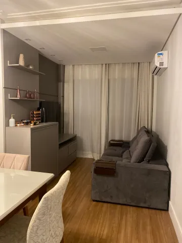Alugar Apartamentos / Padrão em São José dos Campos. apenas R$ 450.000,00
