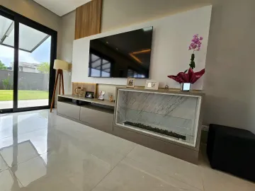 Alugar Casas / Condomínio em São José dos Campos. apenas R$ 2.450.000,00