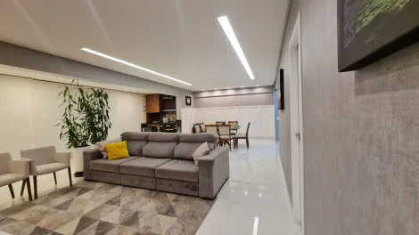 Alugar Apartamentos / Padrão em São José dos Campos. apenas R$ 1.275.000,00