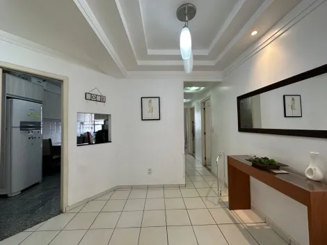 Alugar Apartamentos / Padrão em São José dos Campos. apenas R$ 600.000,00