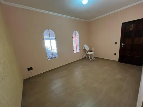 imagem 1 - Oportunidade! Casa ampla com 2 dormitórios em rua tranquila imagem 1 - Oportunidade! Casa ampla com 2 dormitórios em rua tranquila